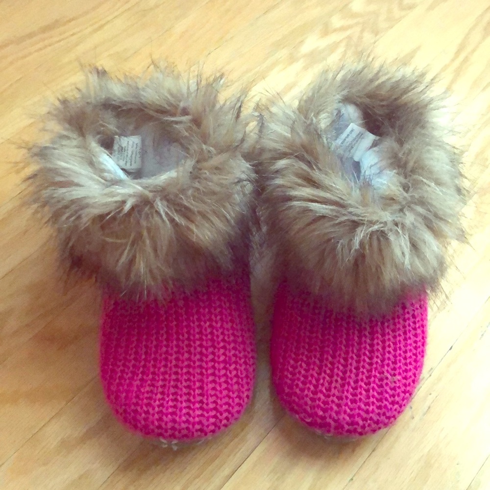 SOLD. Little Girls House Slippers - Picture 3 of 8